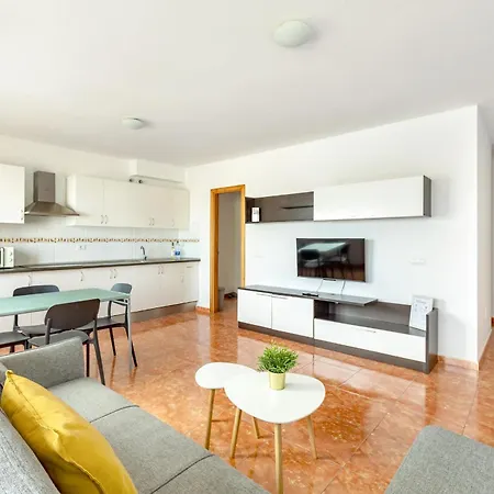 Brisa Marina: Amplio Y Luminoso Con Vistas Al Mar *