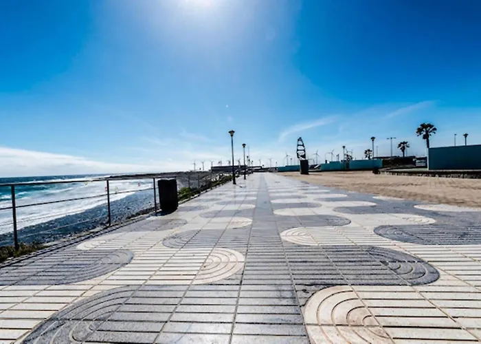 Brisa Marina: Amplio Y Luminoso Con Vistas Al Mar